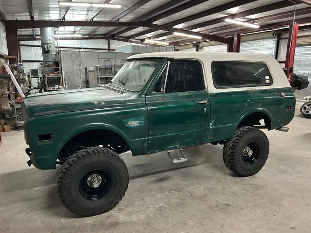 Lefty's Auto Crafters Shop